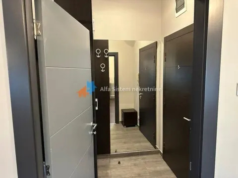 Izdavanje, dvosoban stan, 80m², Savski Venac, Beograd - image 14