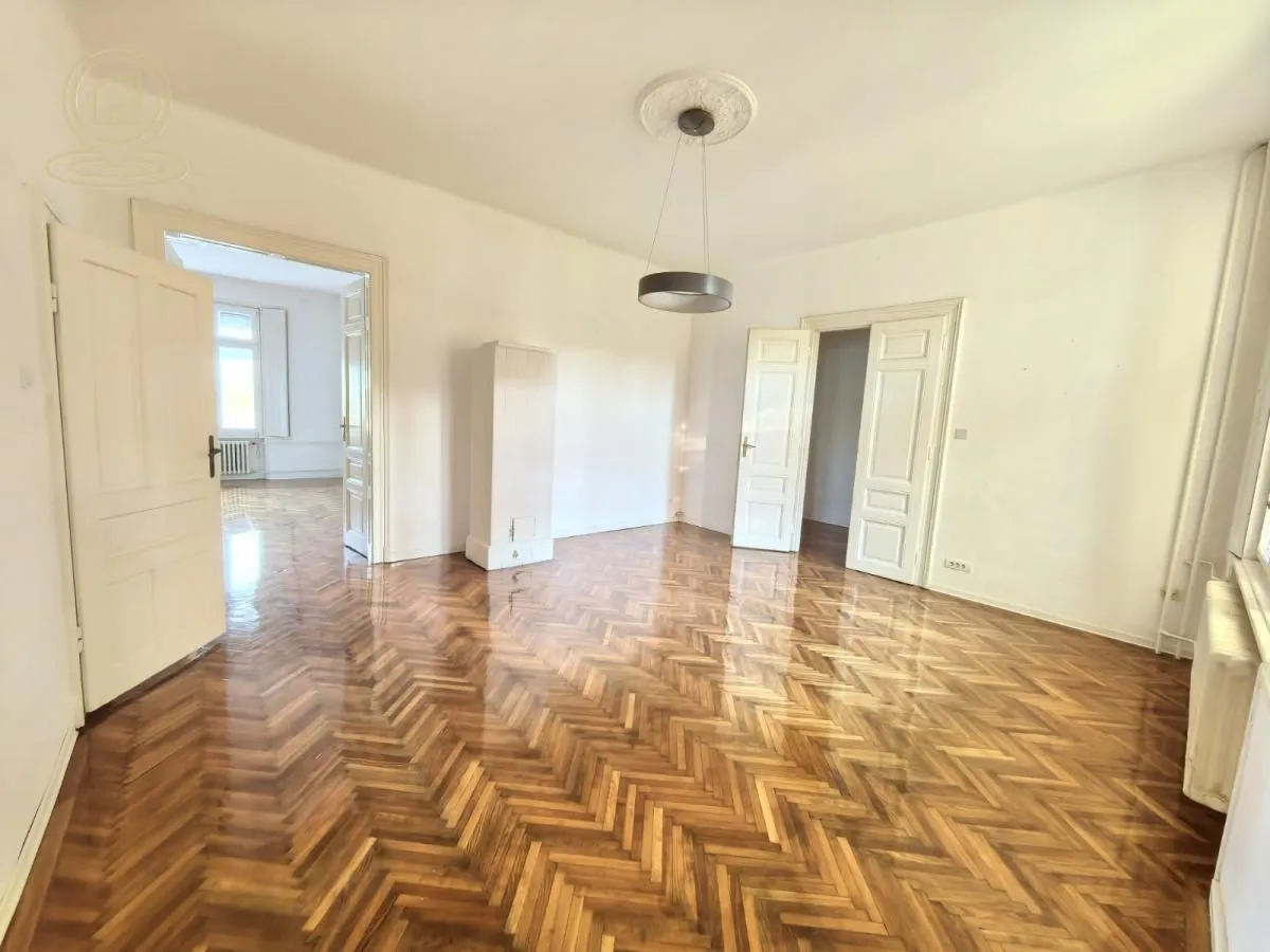 Izdavanje, trosoban stan, 136m², Kej, Novi Sad Sve Podlokacije