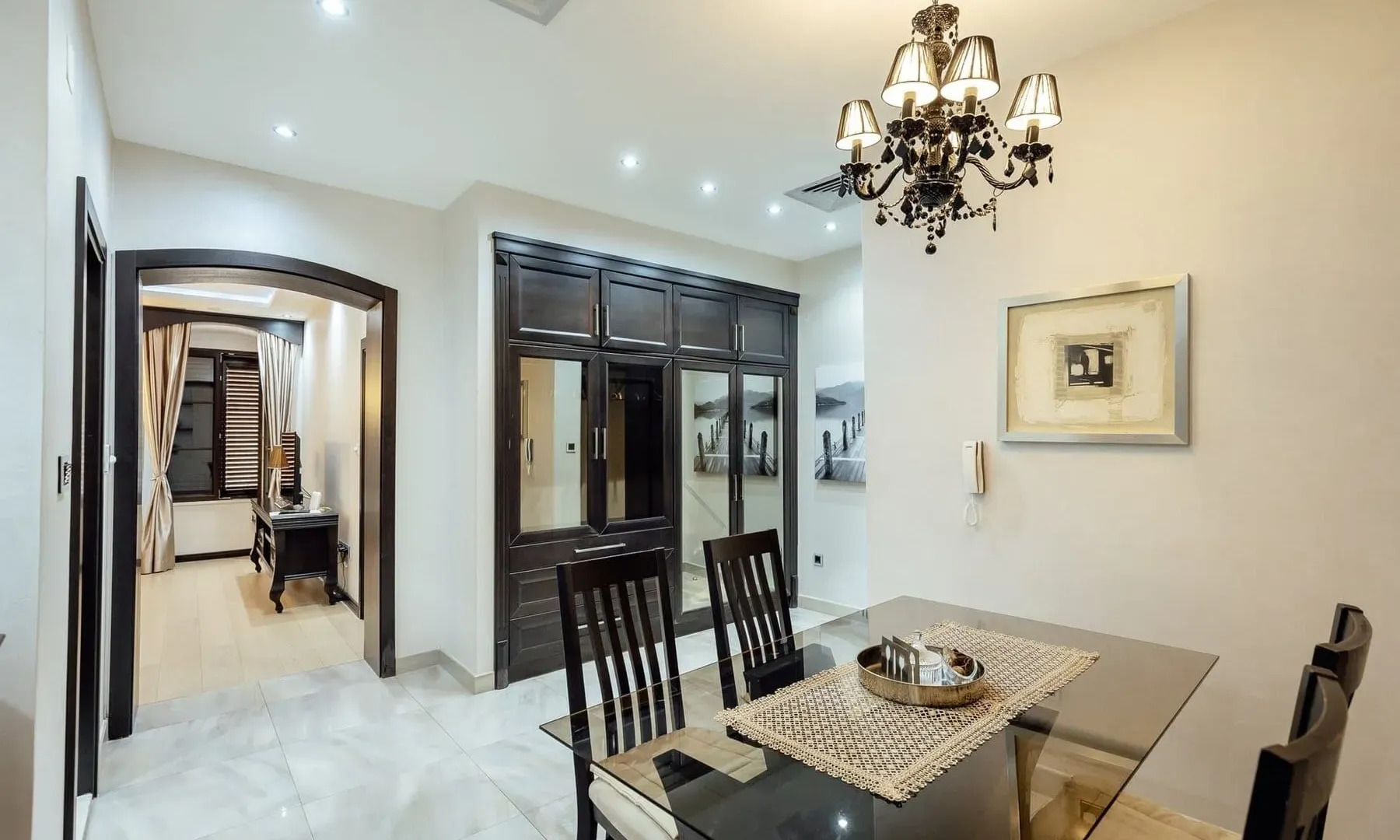 Prodaja, dvosoban stan, 117m², Kotor, Crna Gora