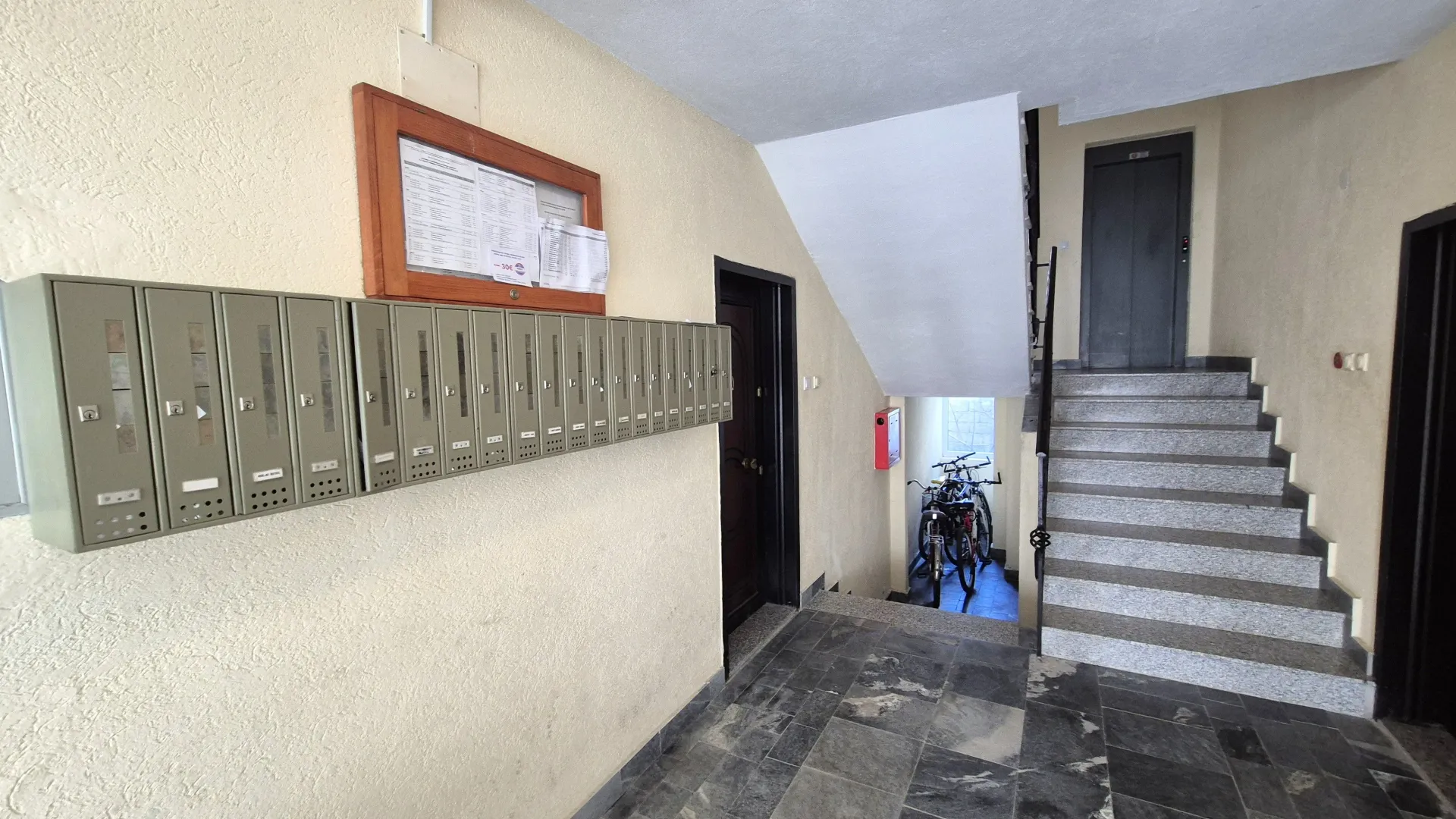 Prodaja, jednosoban stan, 57m², Ilino, Bar