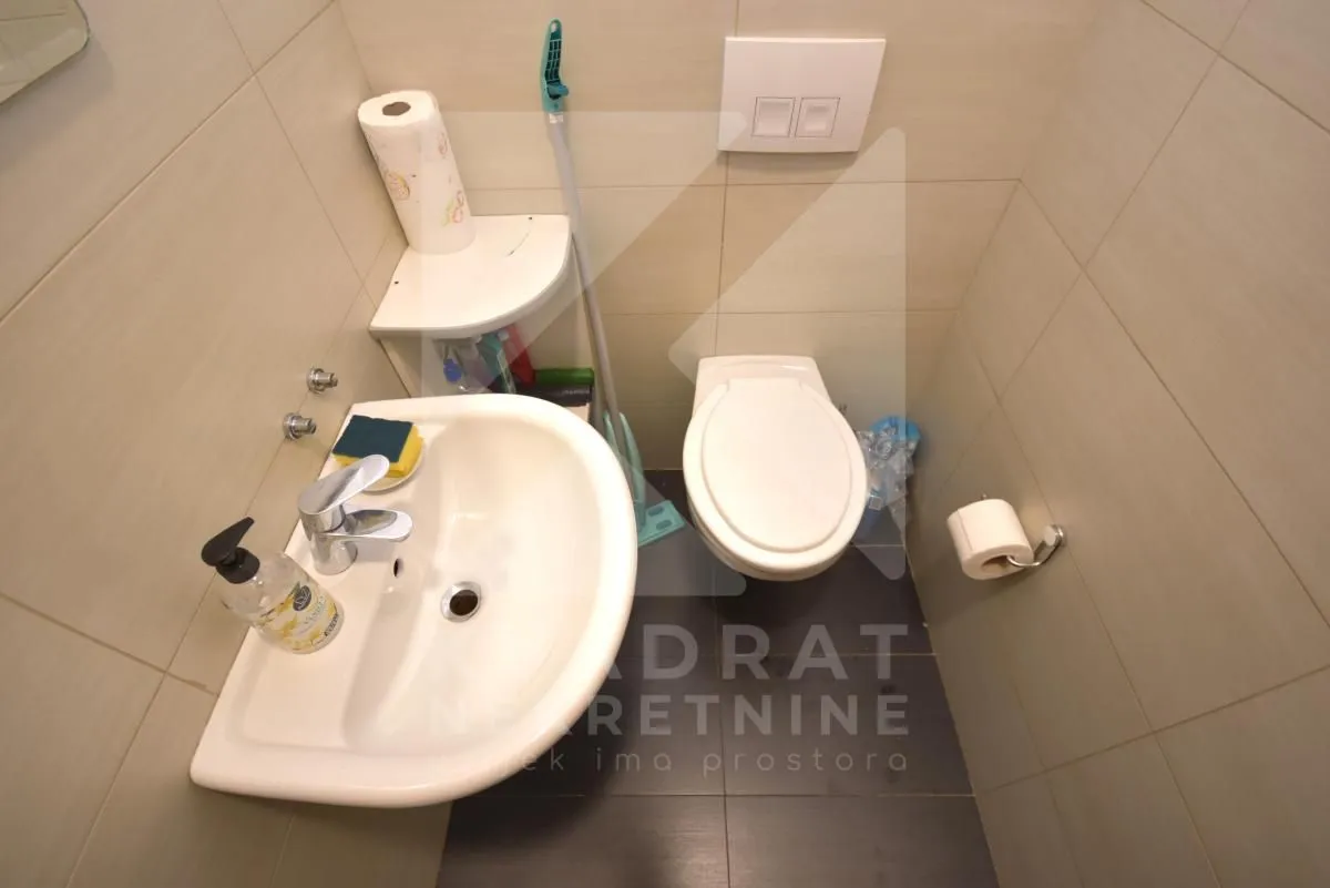 Sale, office space, 53m², Blok 5, Podgorica