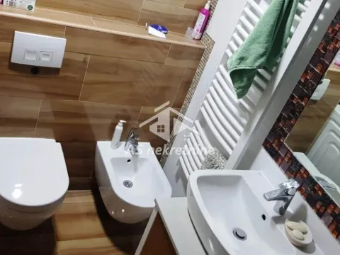 Izdavanje, trosoban stan, 55m², Crveni Krst, Beograd - image 20