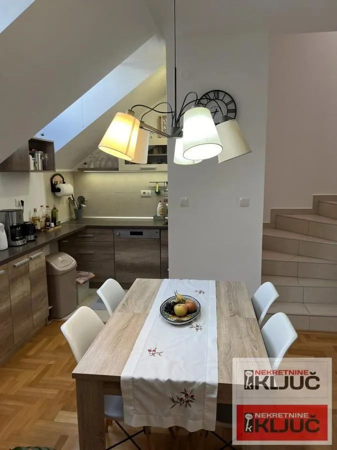 Prodaja, četvorosoban stan, 77m², Bulevar patrijarha Pavla, Novi Sad Sve Podlokacije