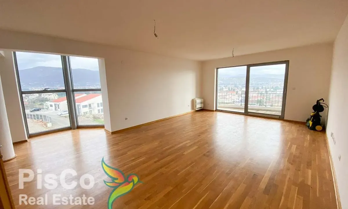 Prodaja, trosoban stan, 112m², Gorica C, Podgorica