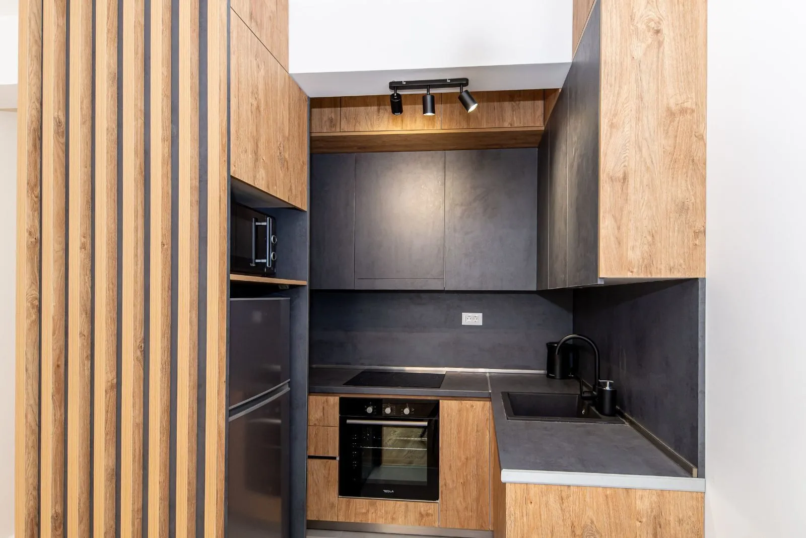 Izdavanje, jednosoban stan, 45m², Šušanj, Bar