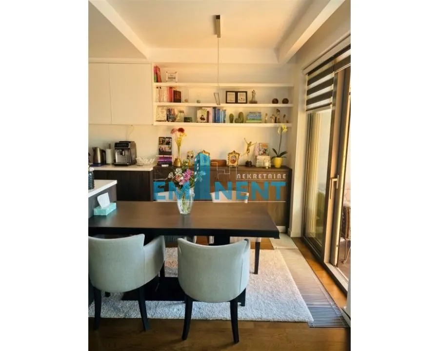 Izdavanje, dvosoban stan, 50m², Novi Beograd Blok 65, Novi Beograd Sve Podlokacije