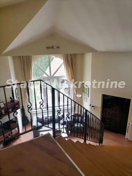 Sale, house, 860m², Banja Vrdnik, Irig