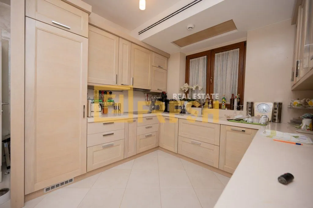 Prodaja, kuća, 300m², Tivat, Crna Gora