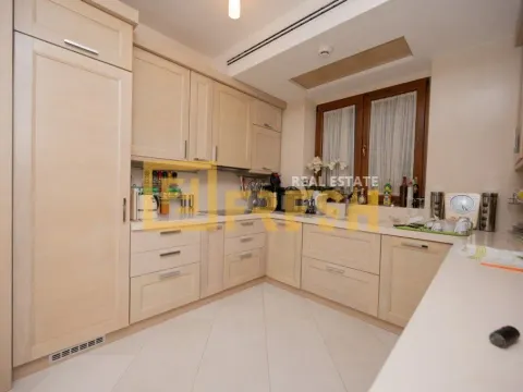 Prodaja, kuća, 300m², Tivat, Crna Gora - image 27