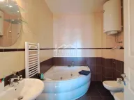 Izdavanje, četvorosoban stan, 204m², Đeram Pijaca, Beograd - image 14