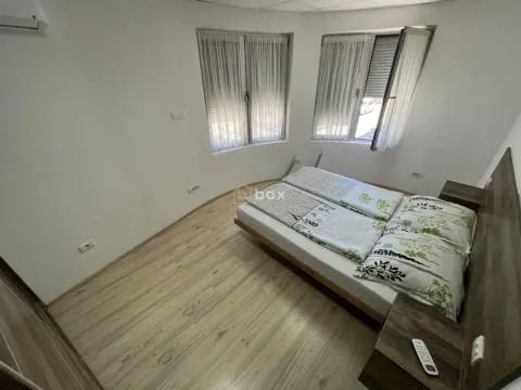 Prodaja, kuća, 174m², Centar, Niš - image 10