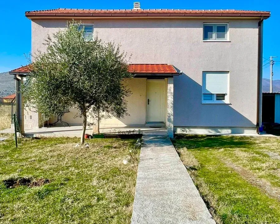 Rent, house, 145m², Donji Kokoti, Podgorica