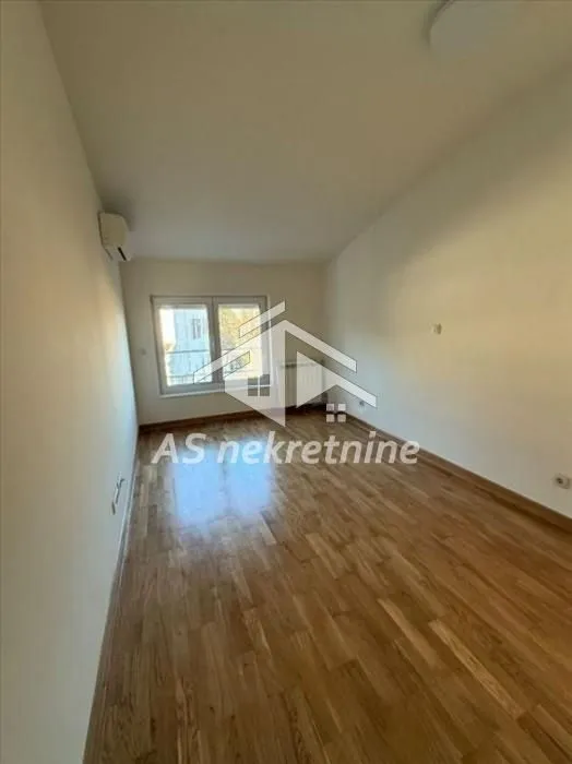 Rent, three bedroom apartment, 130m², Savski Venac, Beograd
