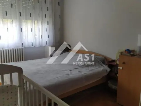 Izdavanje, trosoban stan, 62m², Socijalno, Novi Sad Sve Podlokacije - image 5