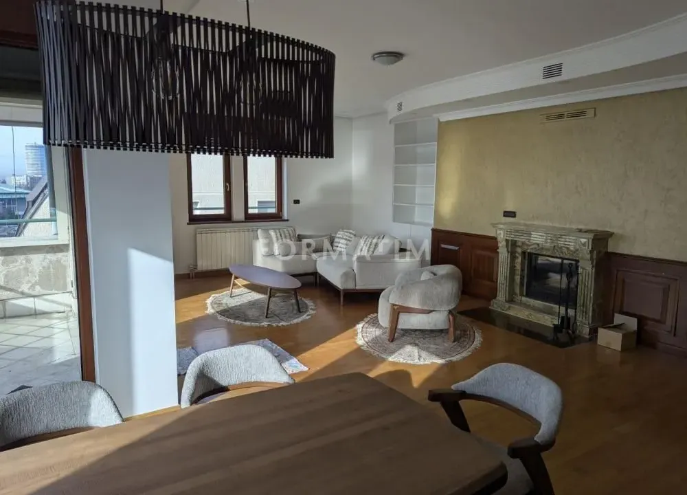 Rent, four bedroom apartment, 160m², Vračar Hram, Vračar Sve Podlokacije