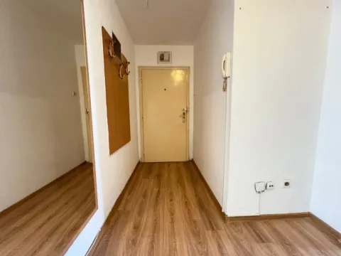 Izdavanje, jednosoban stan, 55m², Preko Morače, Podgorica - image 4