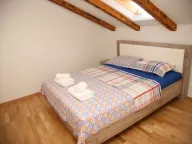 Rent, three bedroom apartment, 80m², Kalimanj, Tivat - image 6