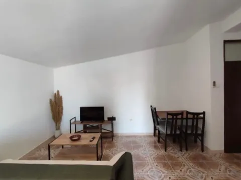 Rent, studio apartment, 30m², Šušanj, Bar - image 6