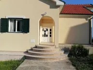 Izdavanje, kuća, 250m², Herceg Novi, Crna Gora - image 6