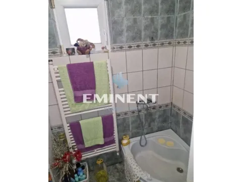 Prodaja, kuća, 219m², Altina, Beograd - image 9