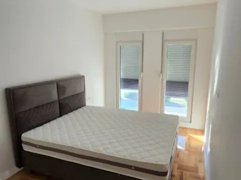 Rent, one bedroom apartment, 42m², Baston, Podgorica - image 9