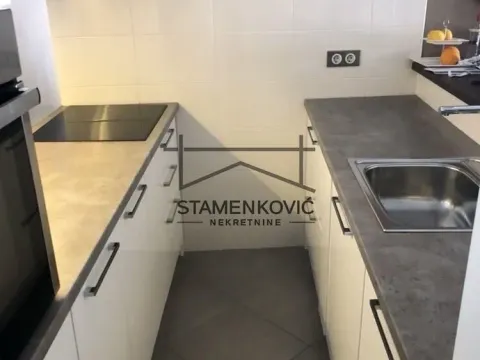 Izdavanje, dvosoban stan, 54m², Centar, Novi Sad - image 4