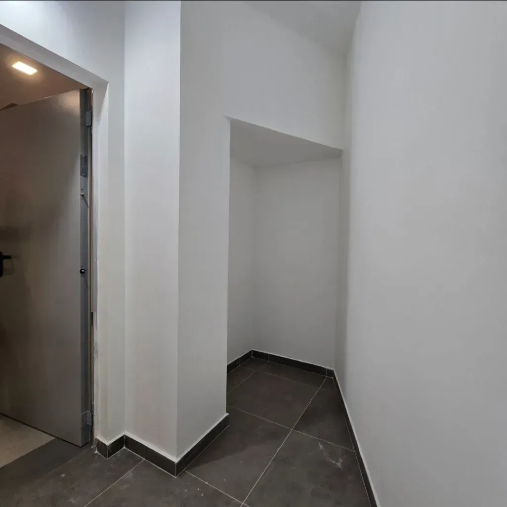 Prodaja, jednosoban stan, 40m², Central Point, Podgorica