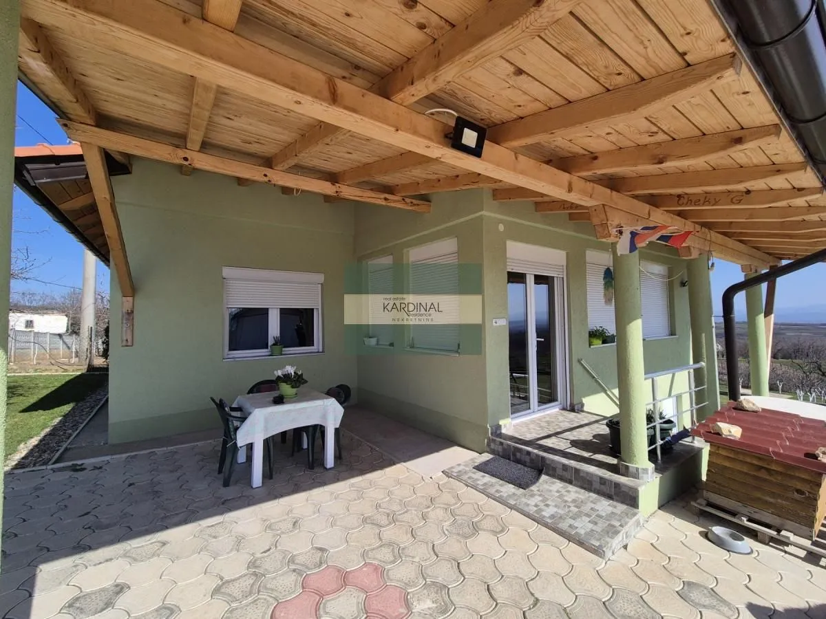 Prodaja, kuća, 128m², Crnče, Jagodina