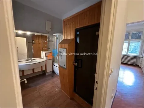 Izdavanje, poslovni prostor, 300m², Kalenić Pijaca, Vračar Sve Podlokacije - image 13