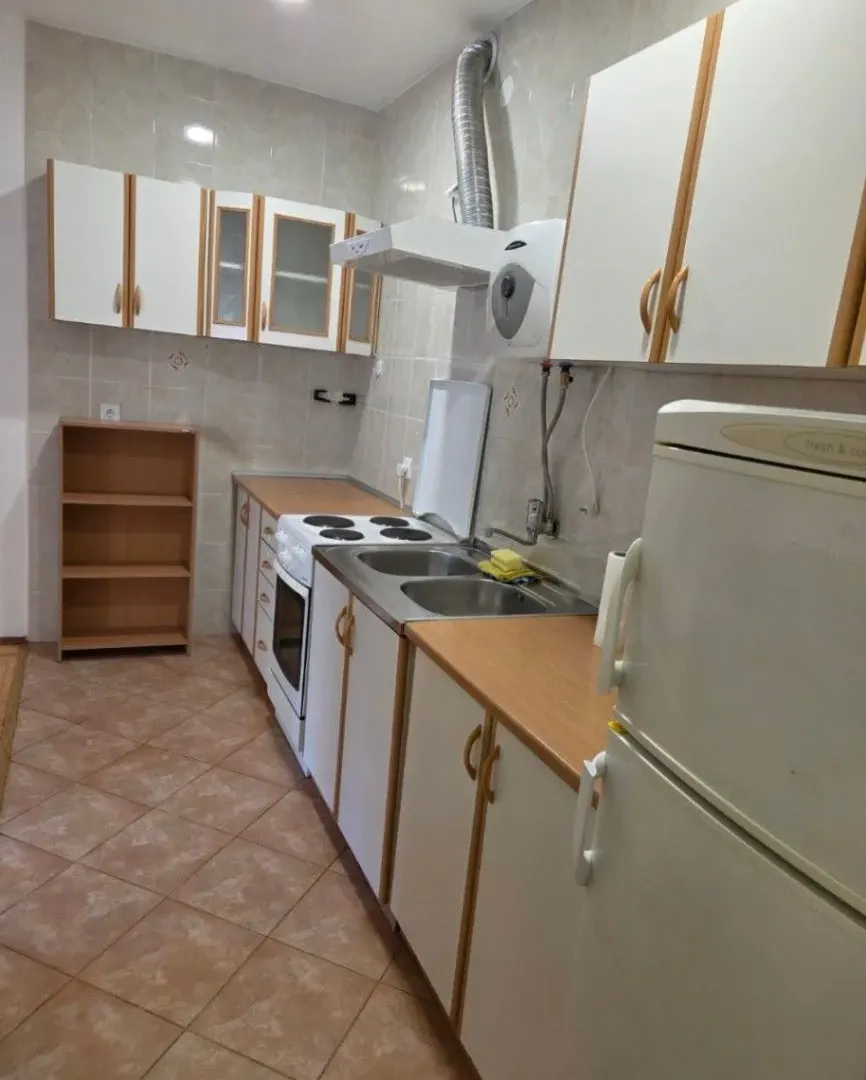 Izdavanje, dvosoban stan, 60m², Preko Morače, Podgorica