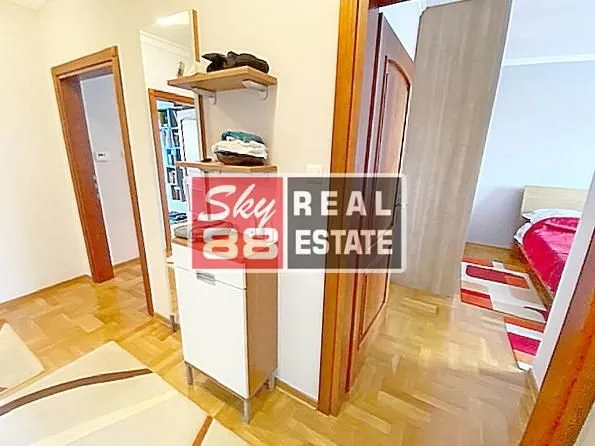 Sale, four bedroom apartment, 86m², Voždovac Sve Podlokacije, Beograd
