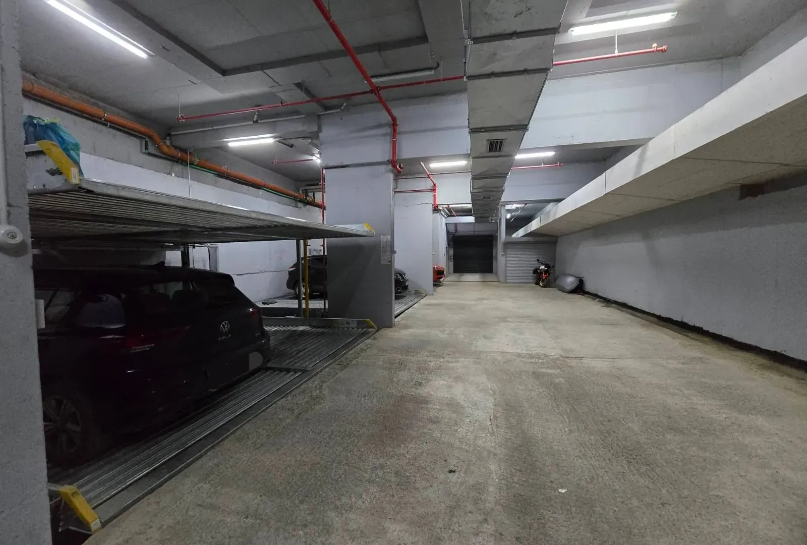 Rent, parking/garage, 12m², Voždovac Sve Podlokacije, Beograd