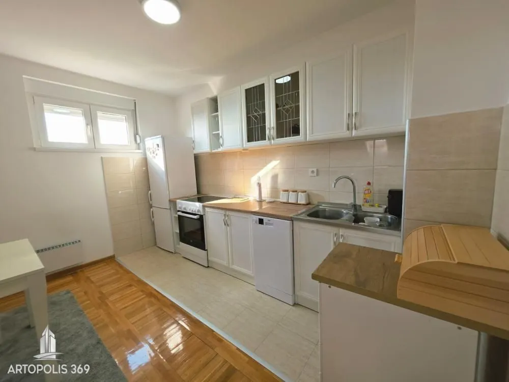 Prodaja, jednosoban stan, 38m², Mali Mokri Lug, Zvezdara Sve Podlokacije