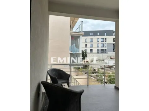 Rent, three bedroom apartment, 100m², Savski Venac, Beograd - image 19