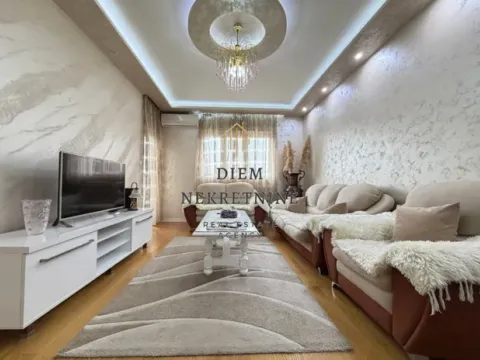 Izdavanje, jednosoban stan, 50m², Central Point, Podgorica - image 9