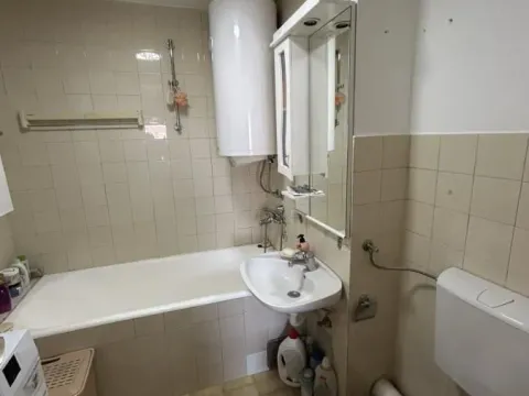 Izdavanje, garsonjera, 29m², Bulevar Oslobodjenja, Novi Sad Sve Podlokacije - image 8