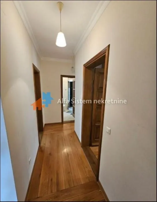 Rent, four bedroom apartment, 120m², Savski Venac, Beograd
