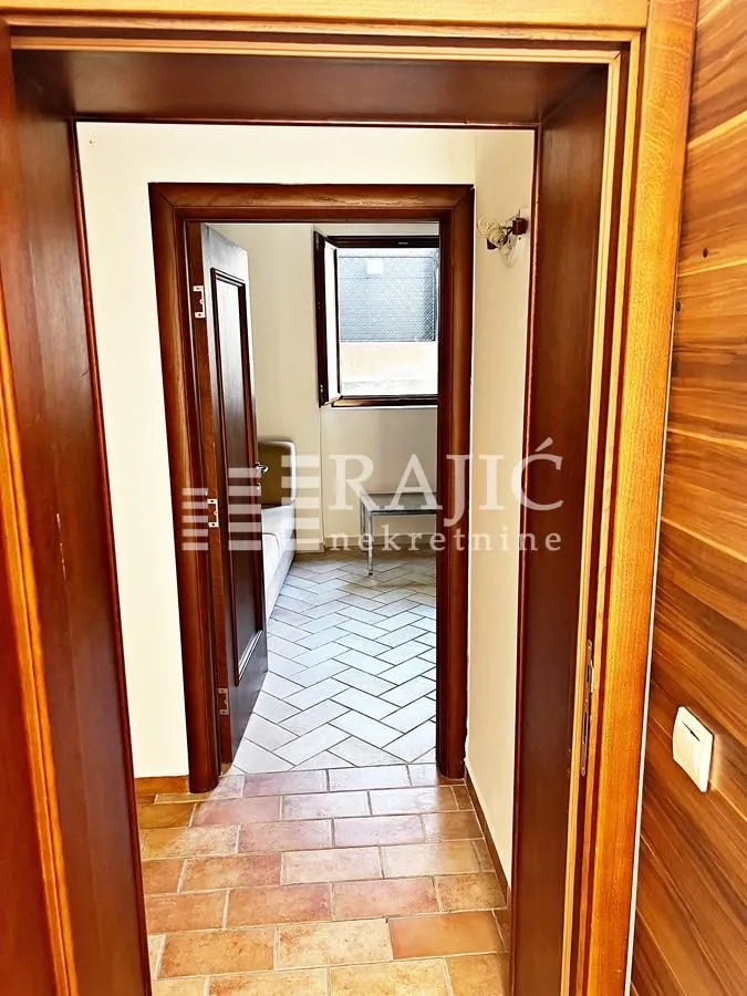 Rent, three bedroom apartment, 85m², Bulbulder, Zvezdara Sve Podlokacije