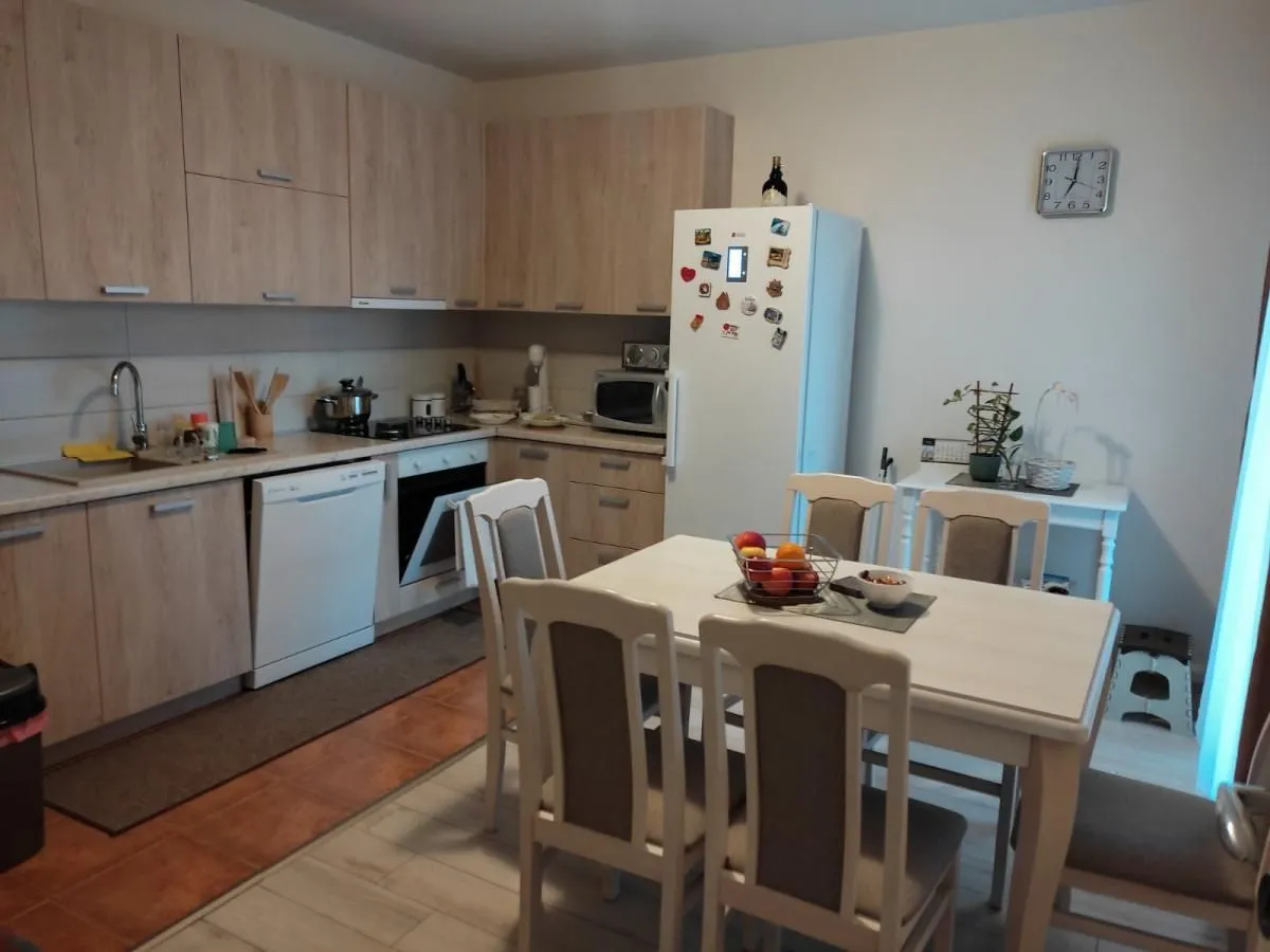 Sale, house, 350m², Bjeliši, Bar