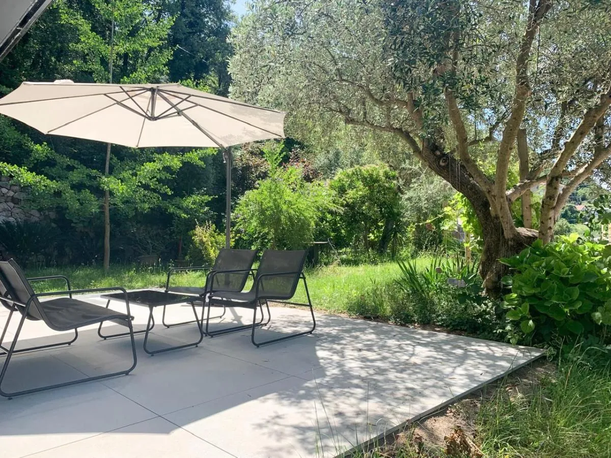 Prodaja, kuća, 350m², Prijevor, Budva