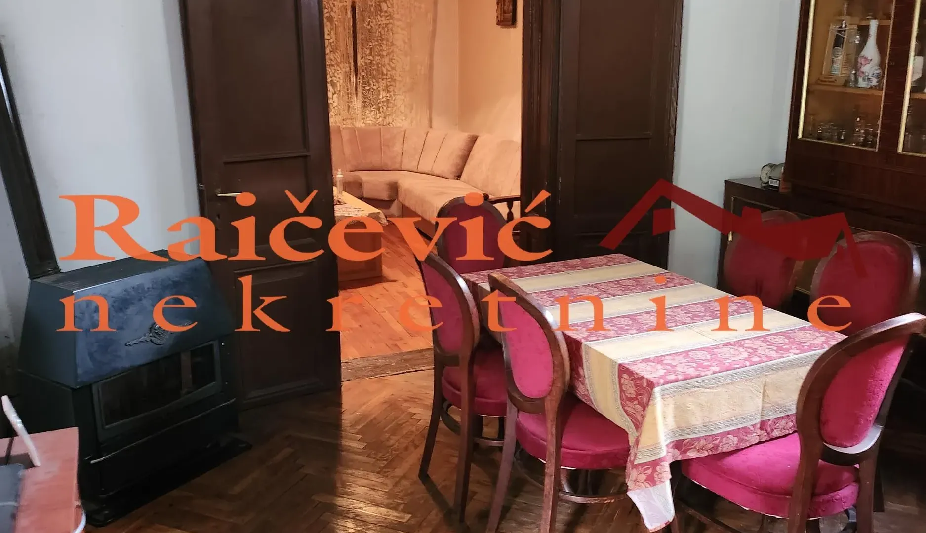 Prodaja, kuća, 249m², Sremska Mitrovica, Srbija