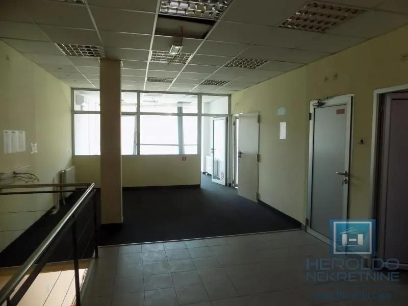 Rent, office space, 213m², Centar, Paraćin