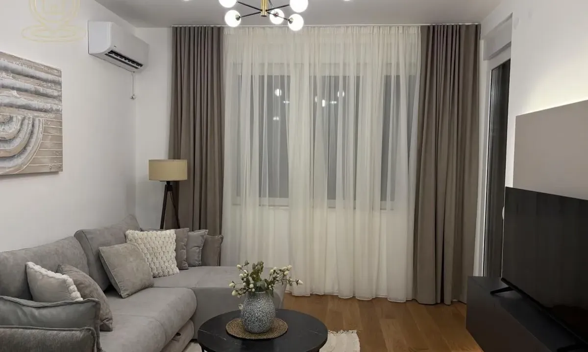 Izdavanje, dvosoban stan, 43m², Grbavica, Novi Sad Sve Podlokacije