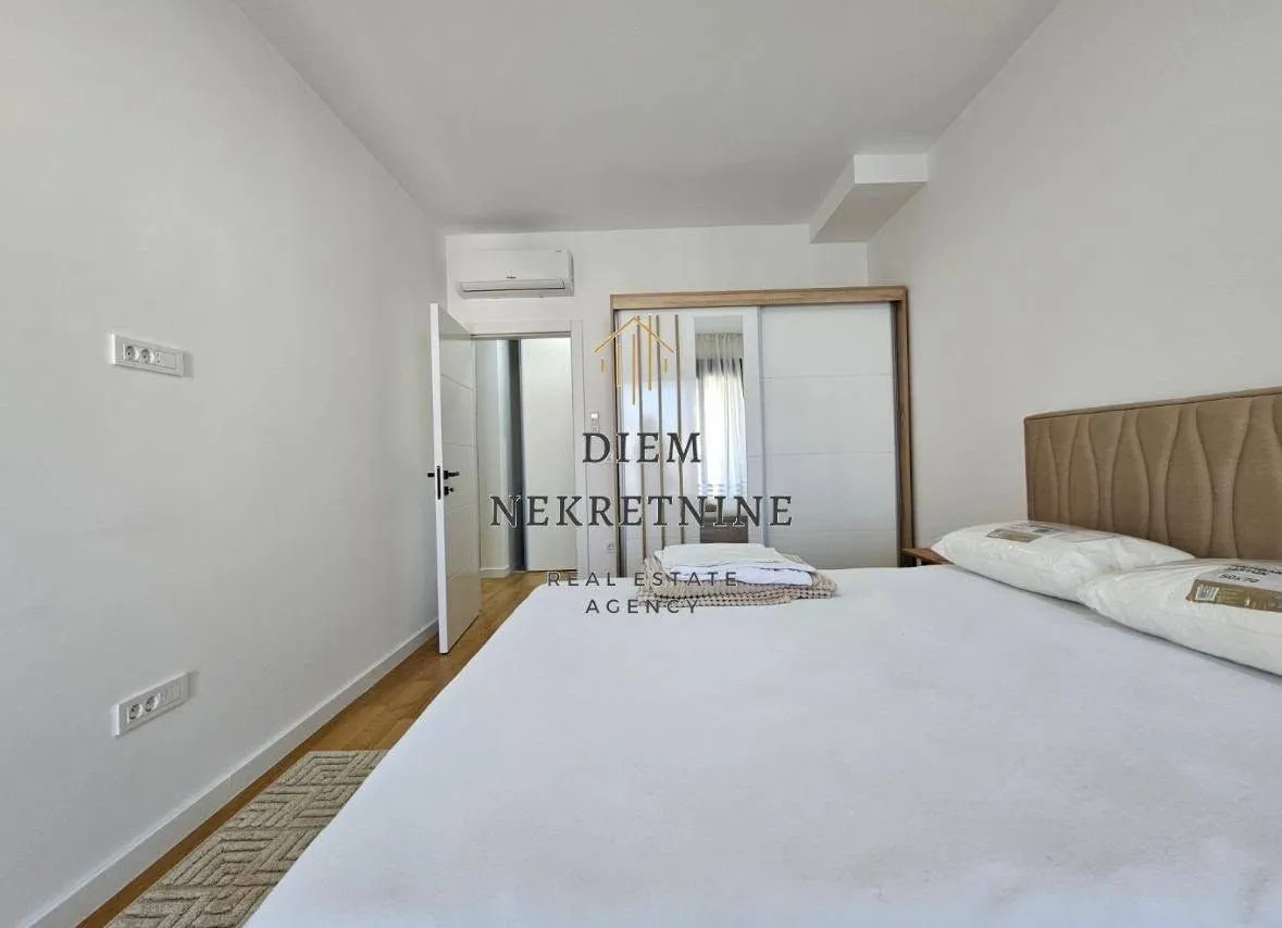 Rent, one bedroom apartment, 70m², Centar, Bar
