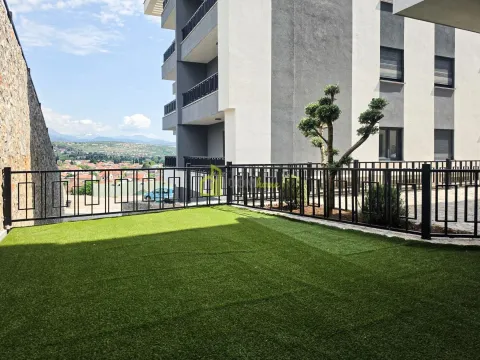 Sale, two bedroom apartment, 80m², Gorica C, Podgorica - image 14