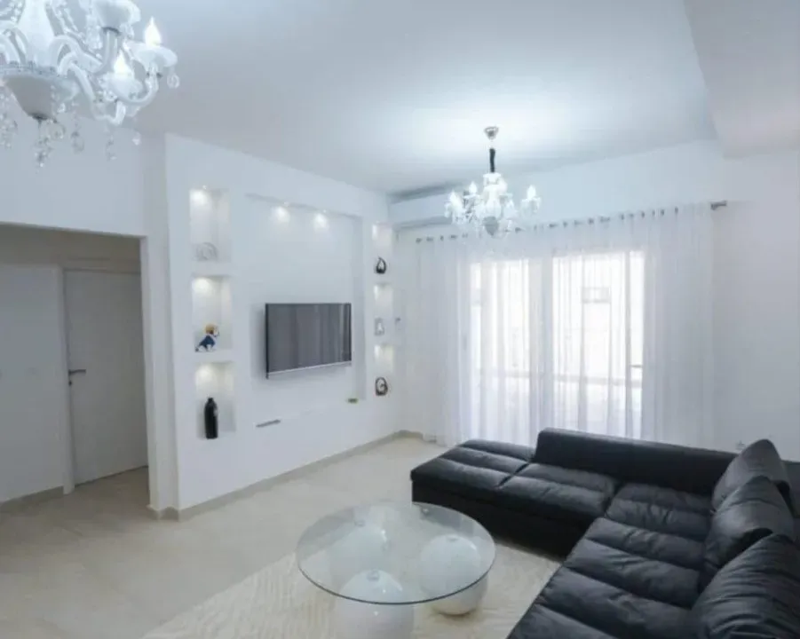 Prodaja, dvosoban stan, 117m², Pržno, Budva