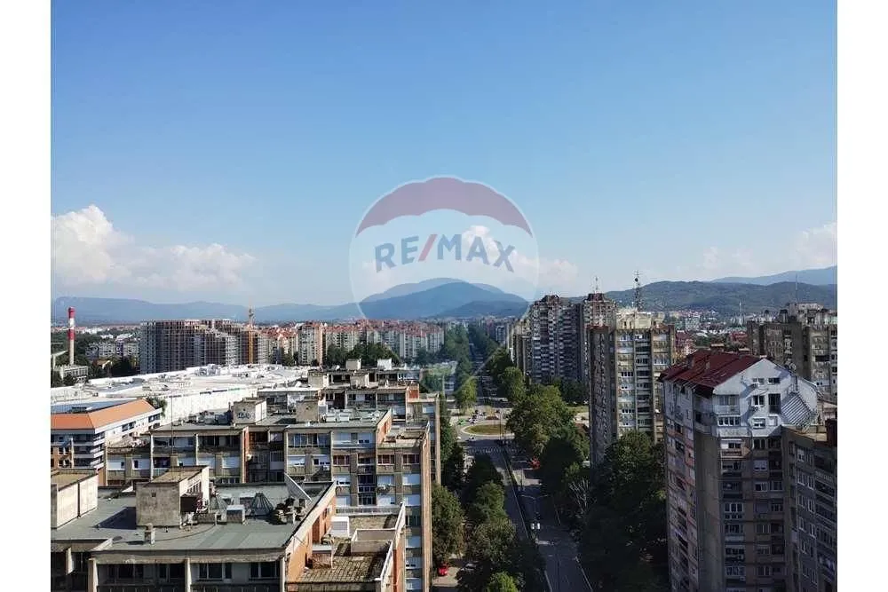 Prodaja, trosoban stan, 87m², Niš, Srbija