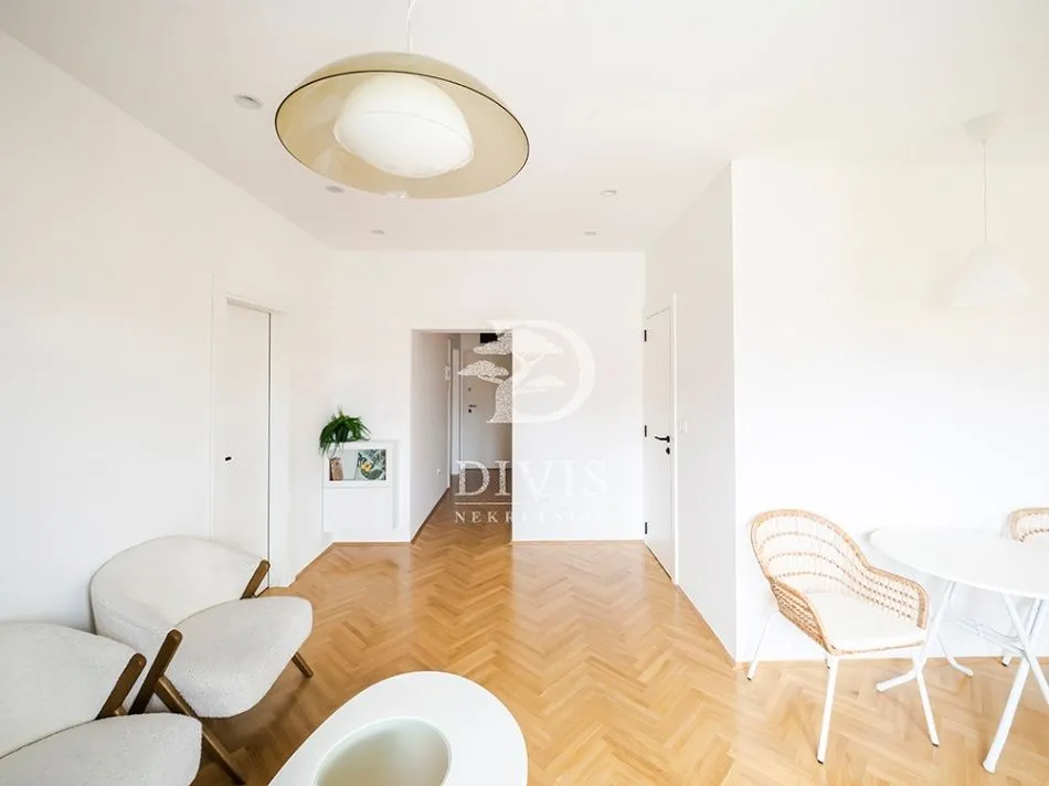 Sale, three bedroom apartment, 56m², Stari Grad, Beograd