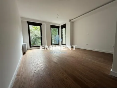 Rent, four bedroom apartment, 129m², Vračar Sve Podlokacije, Beograd