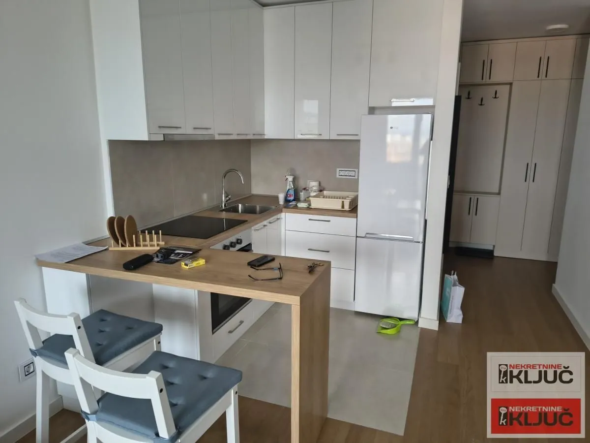 Izdavanje, garsonjera, 32m², Telep, Novi Sad Sve Podlokacije